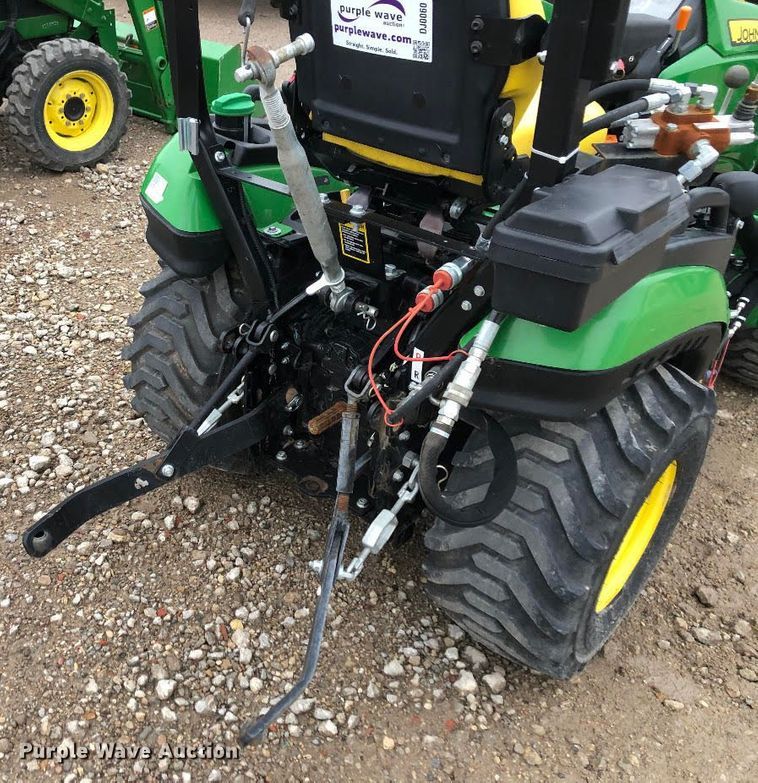 image for item DJ0060 2017 John Deere 1025R  MFWD tractor