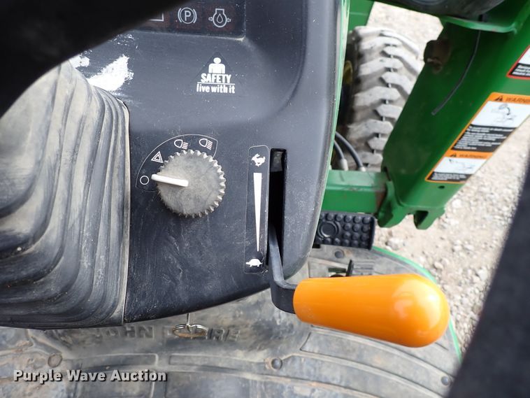 image for item DJ0061 2001 John Deere 4400  MFWD tractor