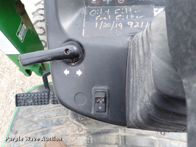 image for item DJ0061 2001 John Deere 4400  MFWD tractor