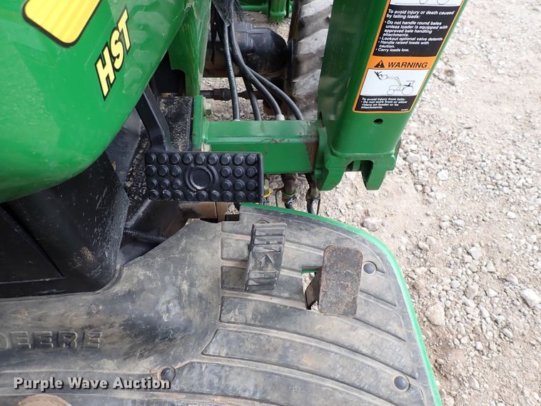 image for item DJ0061 2001 John Deere 4400  MFWD tractor