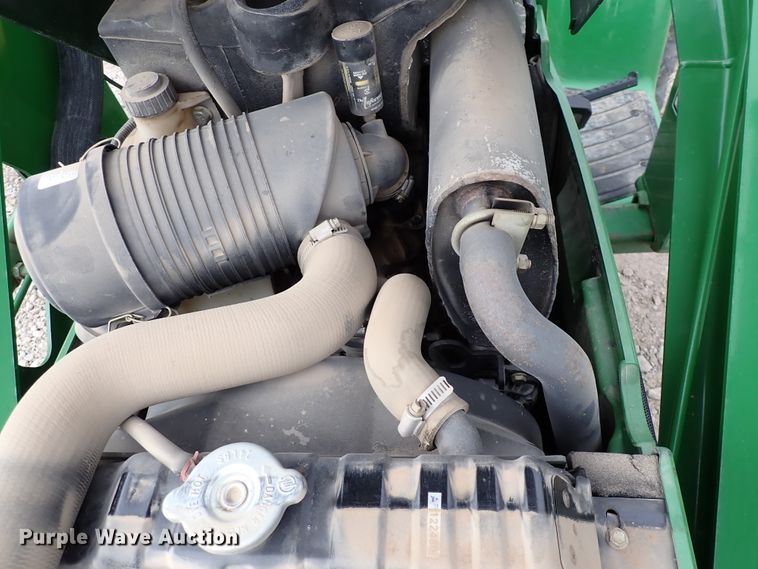 image for item DJ0061 2001 John Deere 4400  MFWD tractor