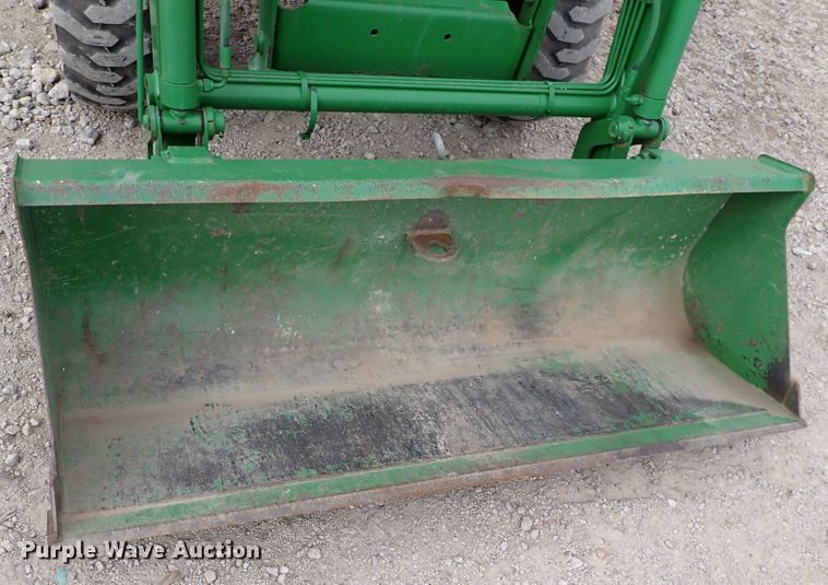 image for item DJ0061 2001 John Deere 4400  MFWD tractor