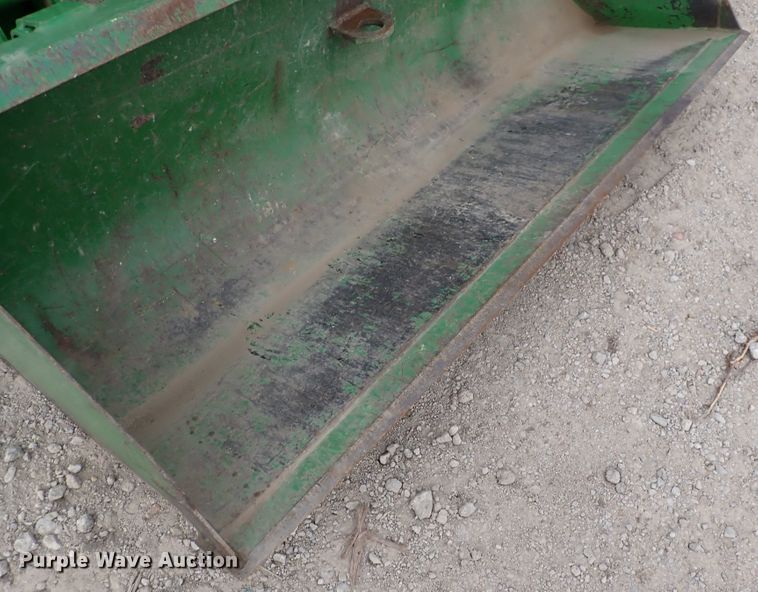 image for item DJ0061 2001 John Deere 4400  MFWD tractor