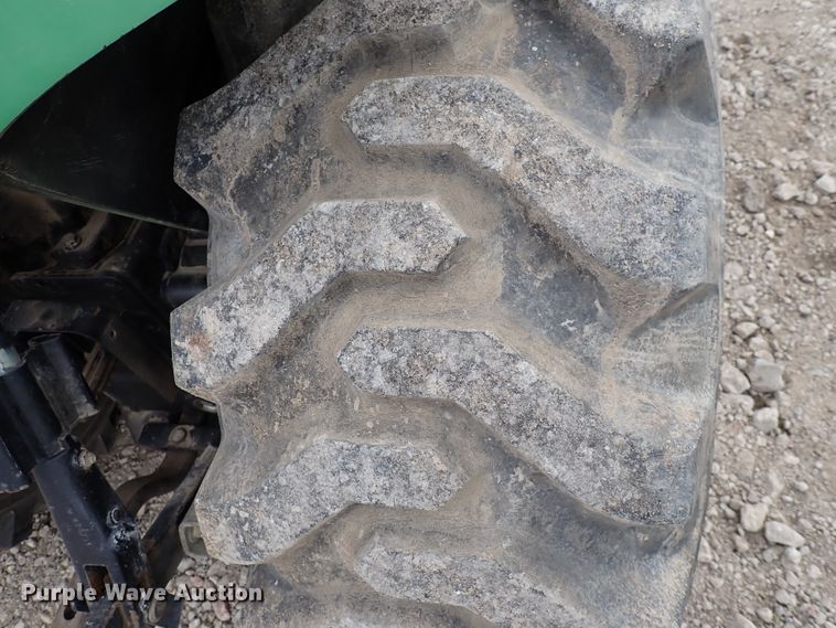 image for item DJ0061 2001 John Deere 4400  MFWD tractor