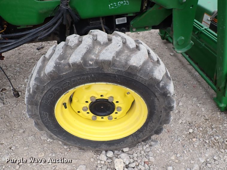 image for item DJ0061 2001 John Deere 4400  MFWD tractor