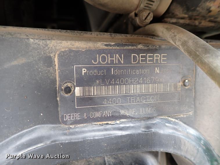 image for item DJ0061 2001 John Deere 4400  MFWD tractor