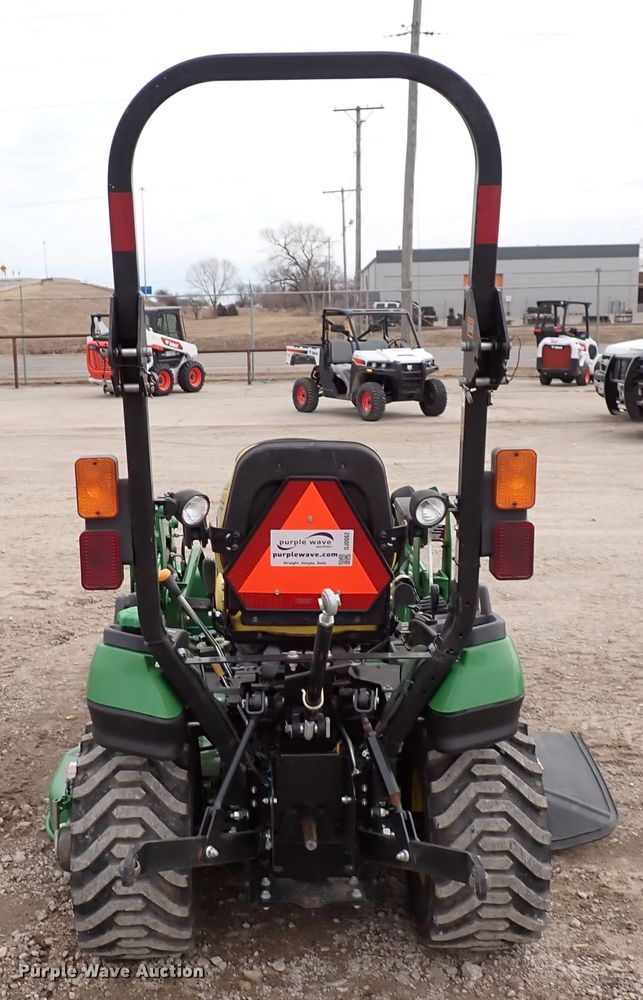 image for item DJ0062 2015 John Deere 1025R  MFWD tractor