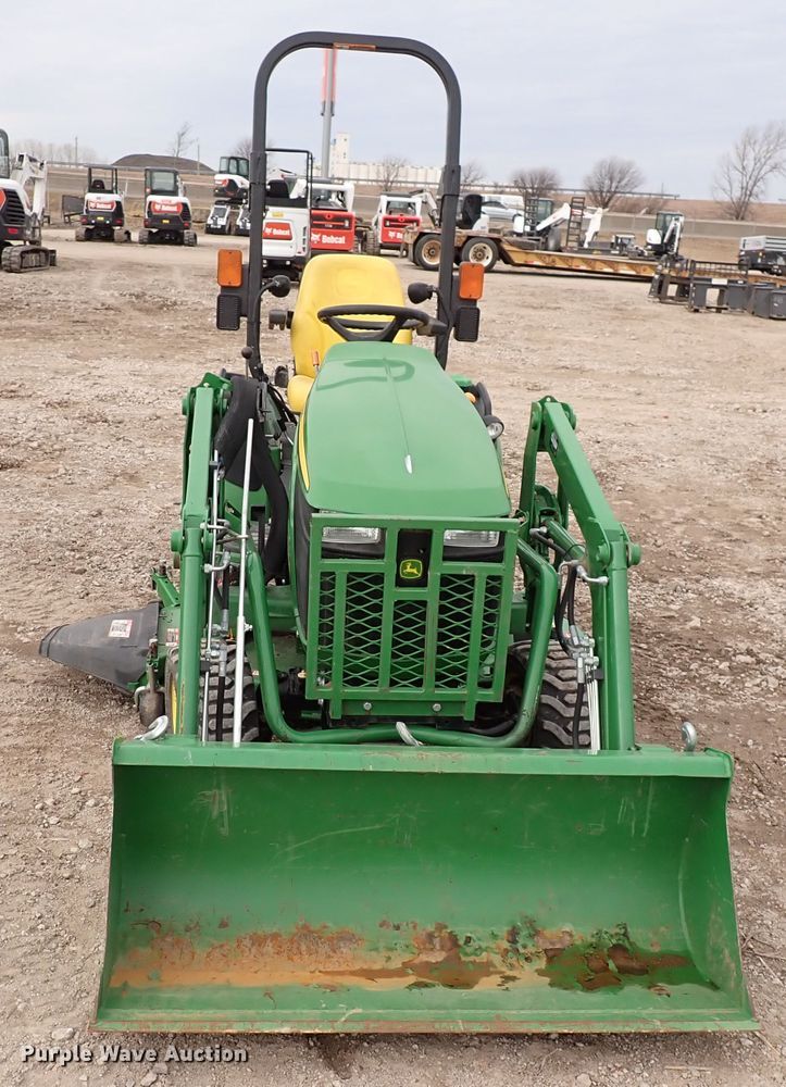 image for item DJ0062 2015 John Deere 1025R  MFWD tractor