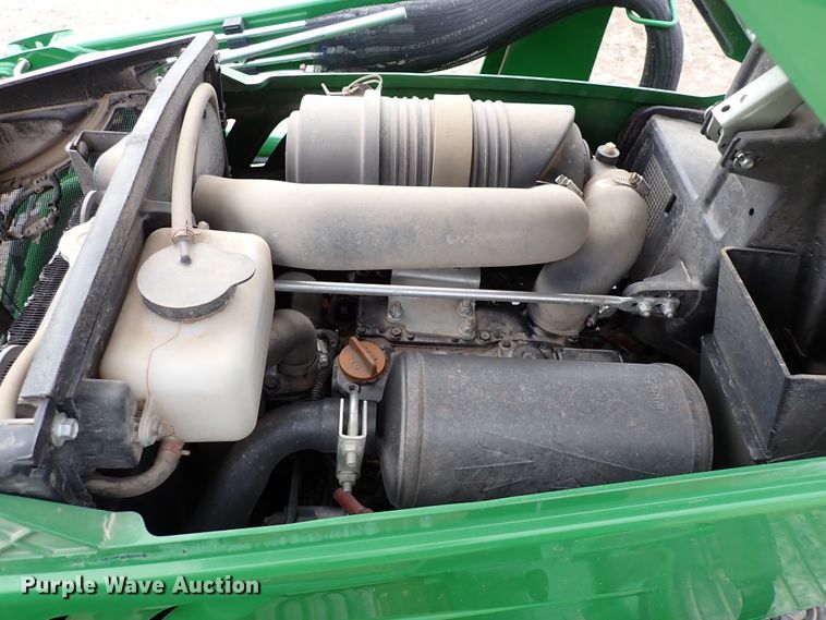 image for item DJ0062 2015 John Deere 1025R  MFWD tractor