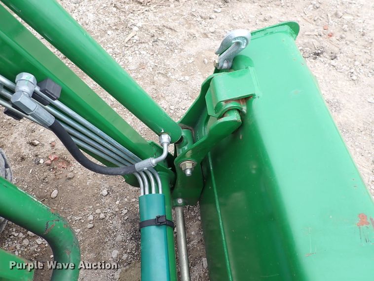 image for item DJ0062 2015 John Deere 1025R  MFWD tractor