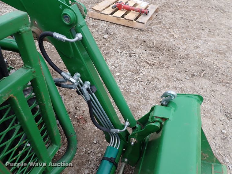 image for item DJ0062 2015 John Deere 1025R  MFWD tractor