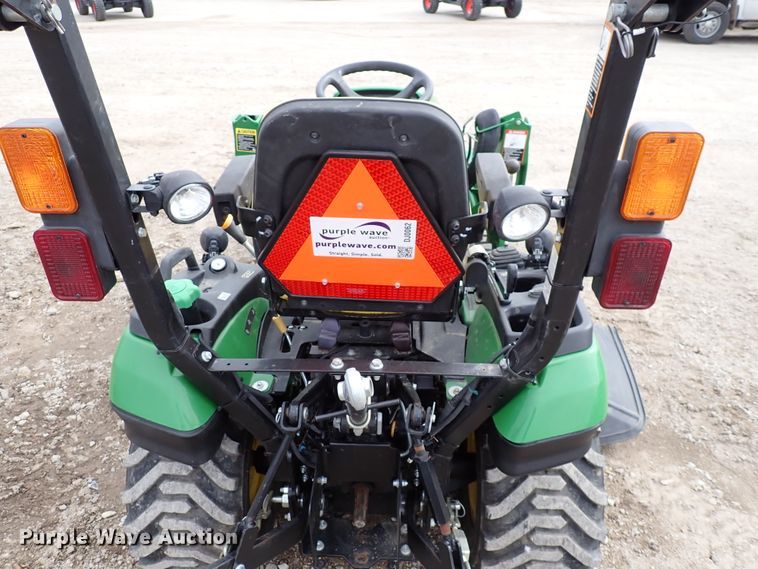 image for item DJ0062 2015 John Deere 1025R  MFWD tractor