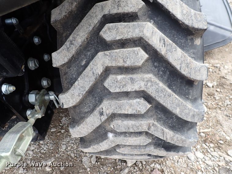 image for item DJ0062 2015 John Deere 1025R  MFWD tractor