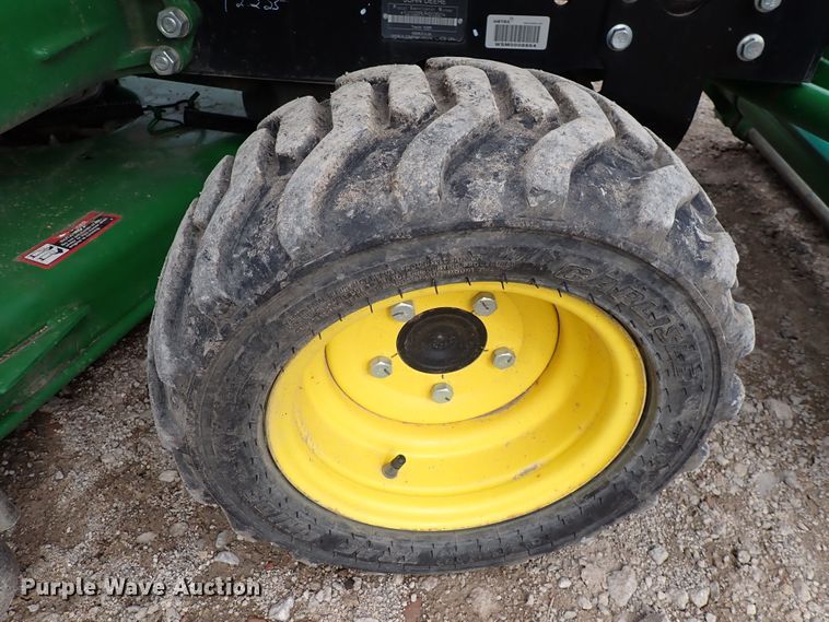 image for item DJ0062 2015 John Deere 1025R  MFWD tractor