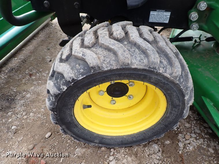 image for item DJ0062 2015 John Deere 1025R  MFWD tractor
