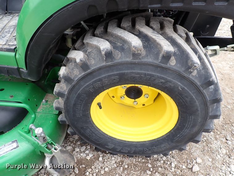 image for item DJ0062 2015 John Deere 1025R  MFWD tractor