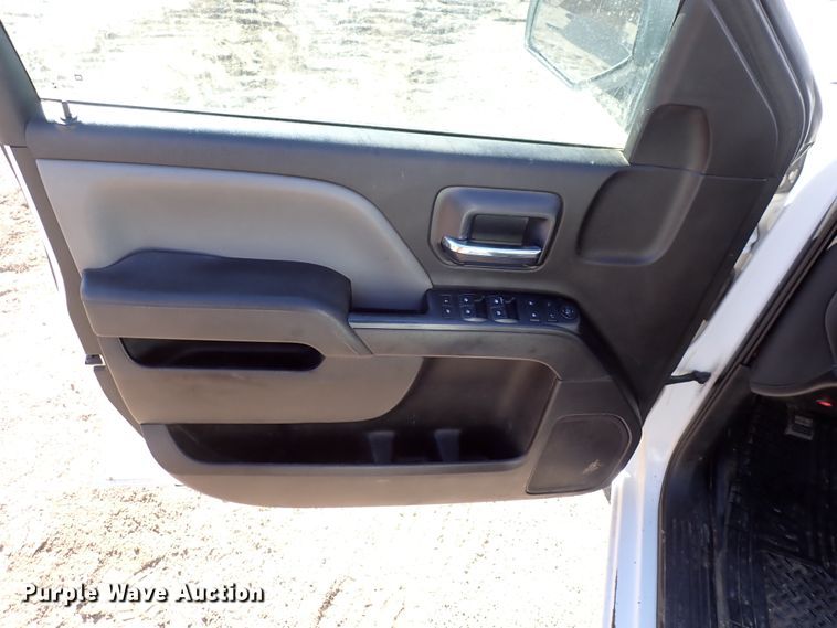 image for item DJ0066 2016 Chevrolet Silverado 1500  Double Cab pickup truck