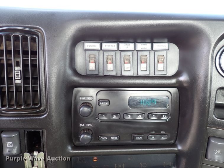 image for item DJ0089 2006 GMC C5500  rollback truck