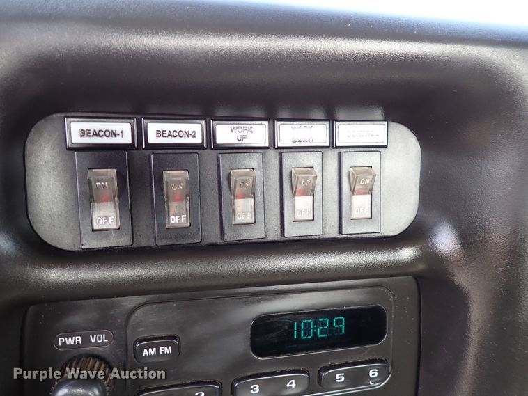 image for item DJ0089 2006 GMC C5500  rollback truck