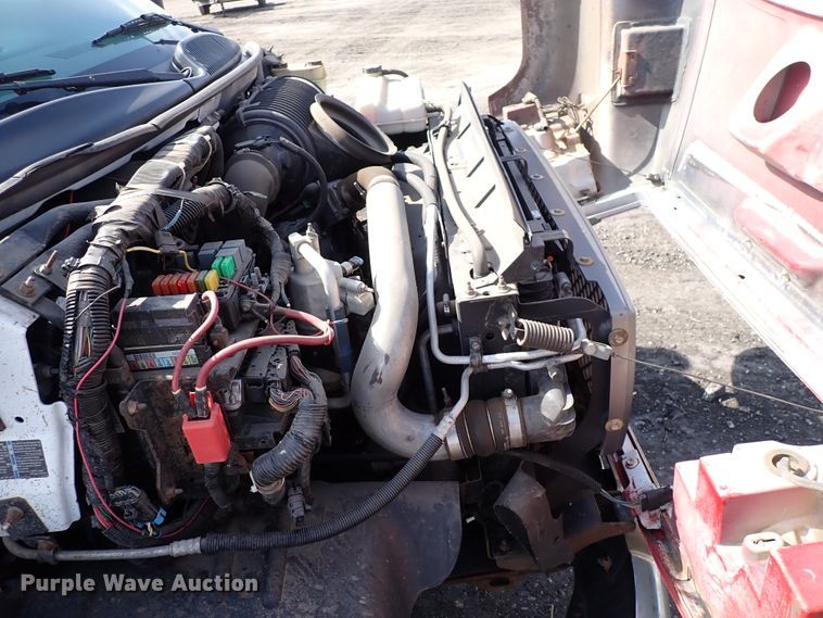 image for item DJ0089 2006 GMC C5500  rollback truck