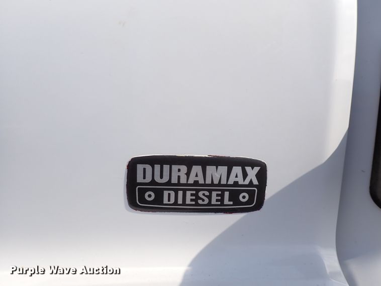 image for item DJ0089 2006 GMC C5500  rollback truck