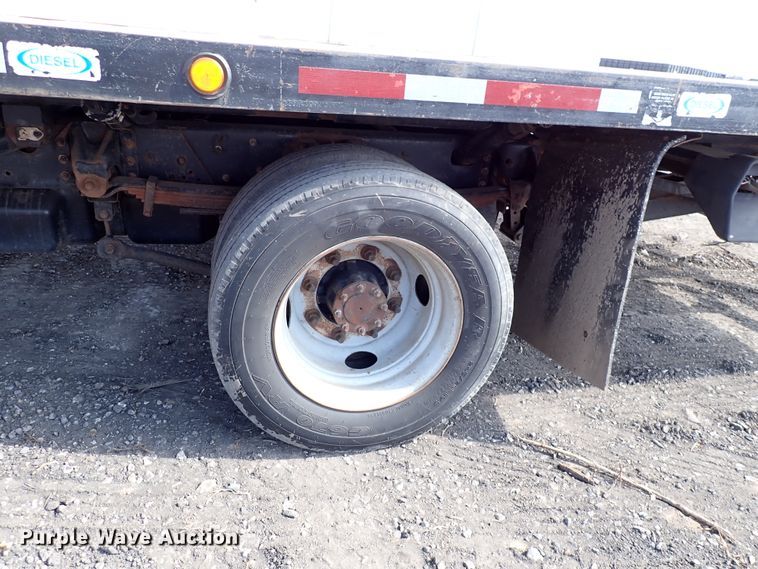 image for item DJ0089 2006 GMC C5500  rollback truck