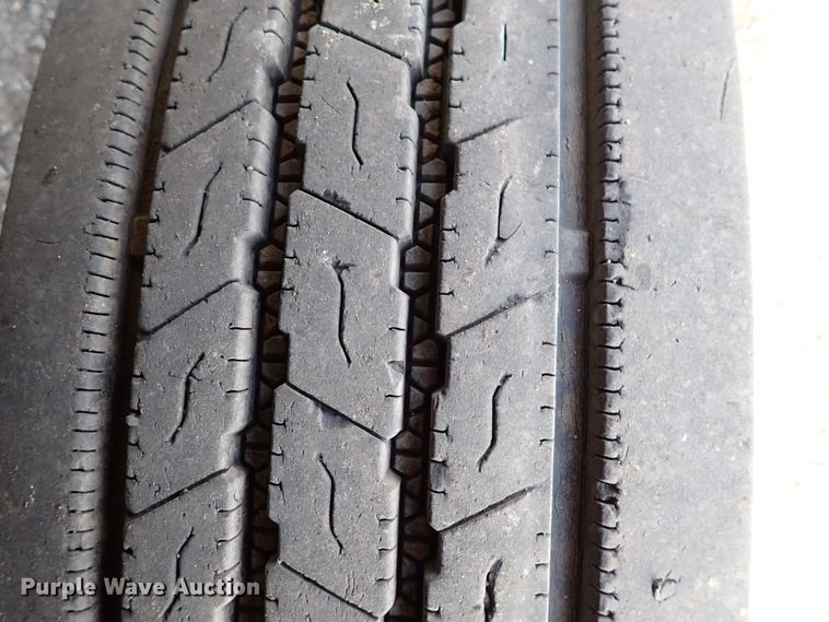 image for item DJ0089 2006 GMC C5500  rollback truck