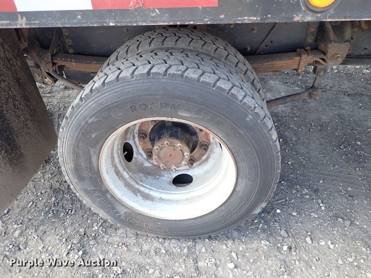 image for item DJ0089 2006 GMC C5500  rollback truck