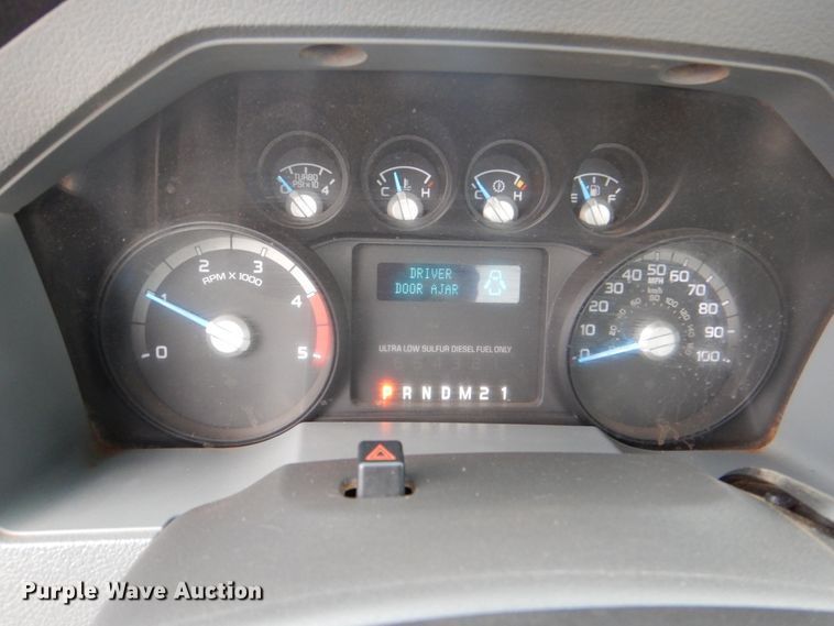 image for item DJ8700 2013 Ford F550  truck cab and chassis