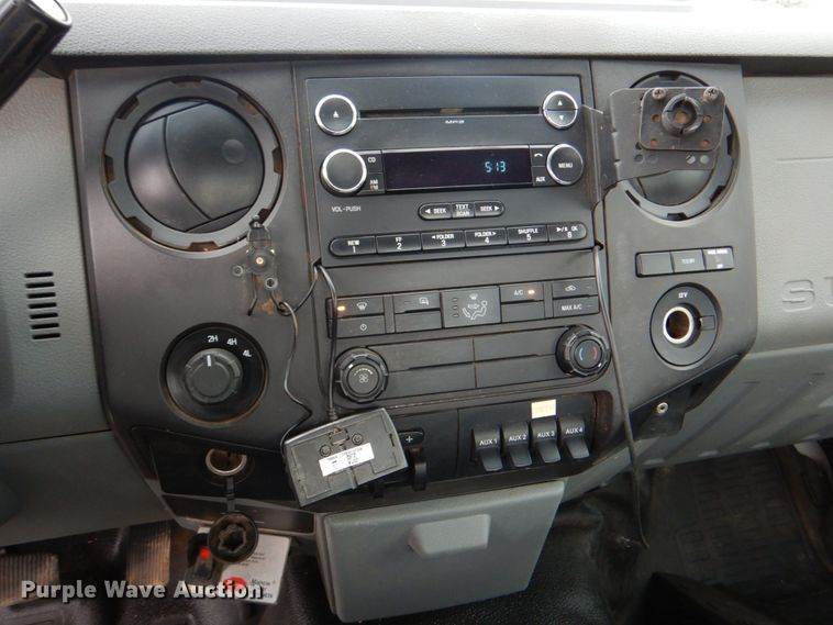 image for item DJ8700 2013 Ford F550  truck cab and chassis