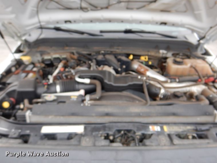 image for item DJ8700 2013 Ford F550  truck cab and chassis