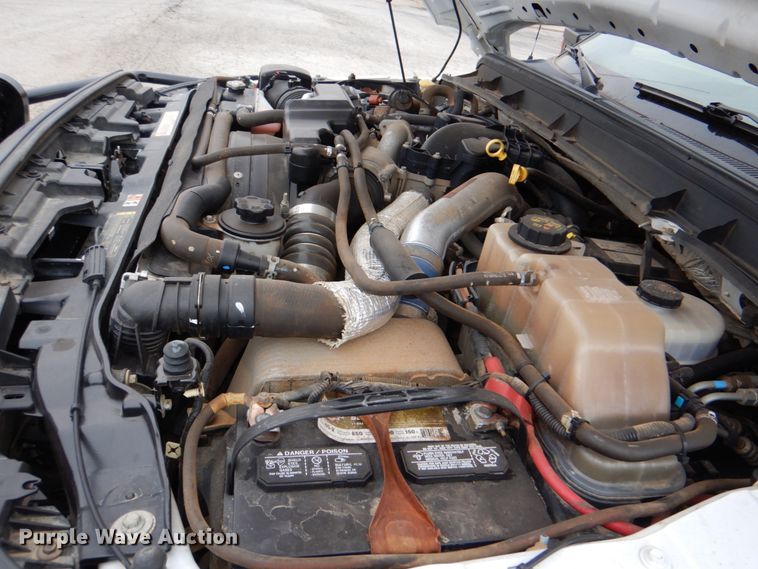 image for item DJ8700 2013 Ford F550  truck cab and chassis