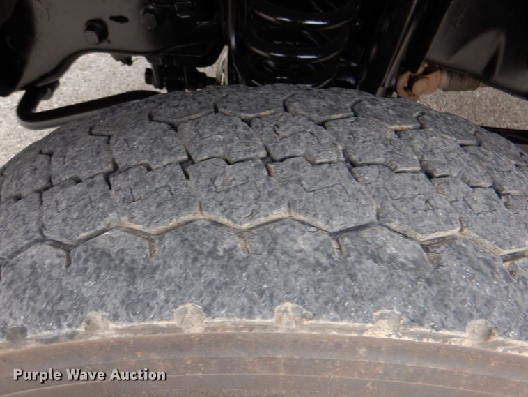 image for item DJ8700 2013 Ford F550  truck cab and chassis