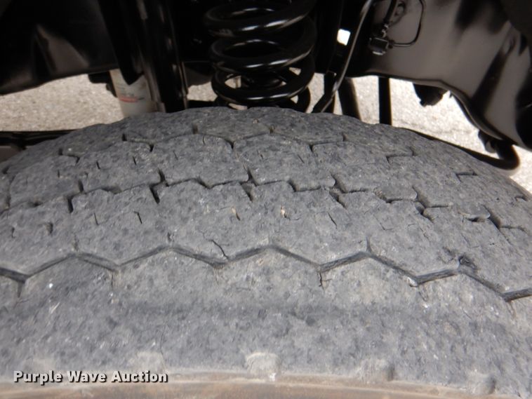 image for item DJ8700 2013 Ford F550  truck cab and chassis