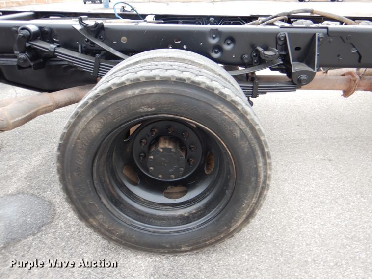 image for item DJ8700 2013 Ford F550  truck cab and chassis