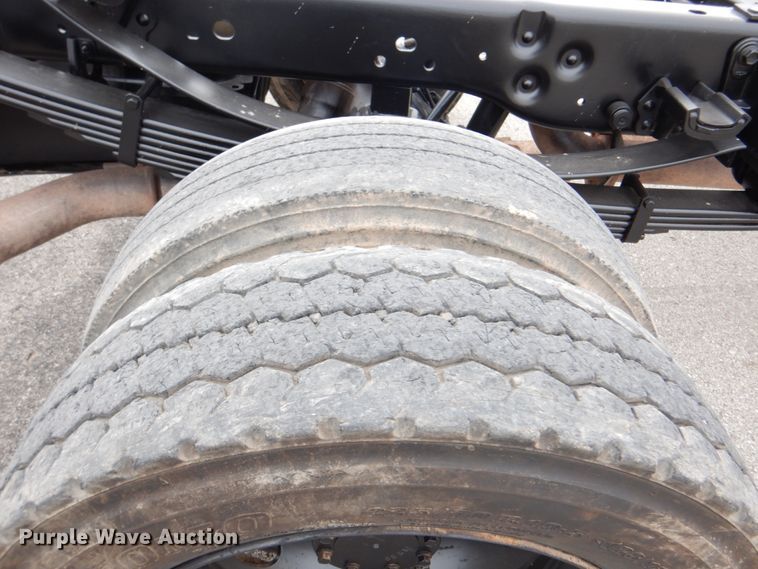 image for item DJ8700 2013 Ford F550  truck cab and chassis