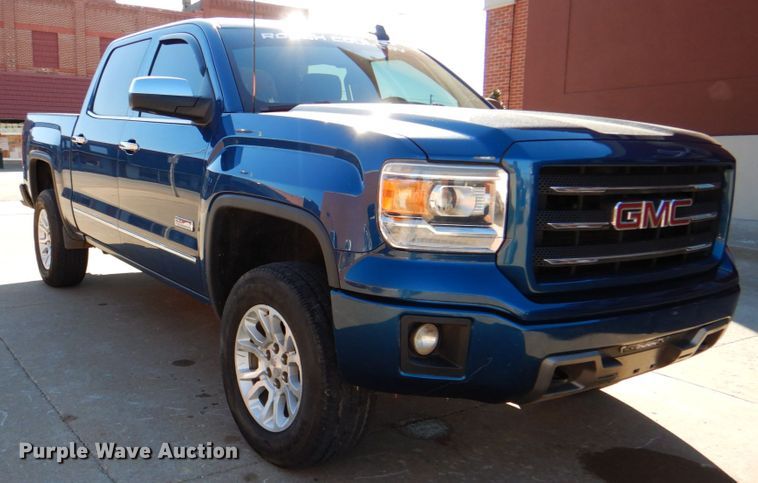 image for item DJ8705 2015 GMC Sierra 1500  Crew Cab pickup truck