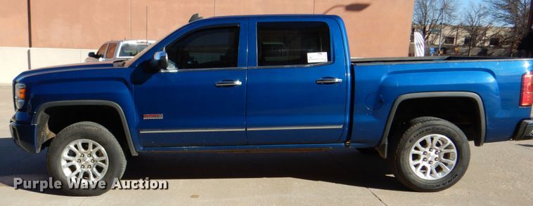 image for item DJ8705 2015 GMC Sierra 1500  Crew Cab pickup truck