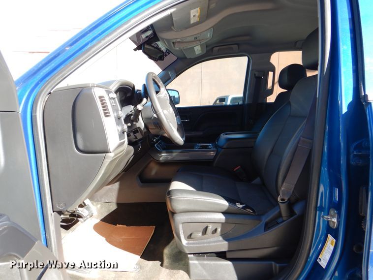 image for item DJ8705 2015 GMC Sierra 1500  Crew Cab pickup truck