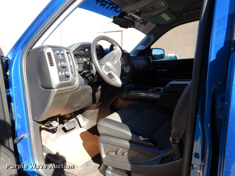 image for item DJ8705 2015 GMC Sierra 1500  Crew Cab pickup truck