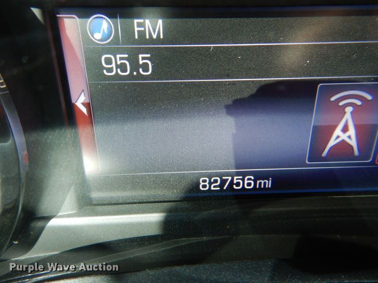 image for item DJ8705 2015 GMC Sierra 1500  Crew Cab pickup truck