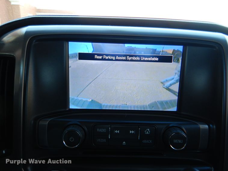 image for item DJ8705 2015 GMC Sierra 1500  Crew Cab pickup truck