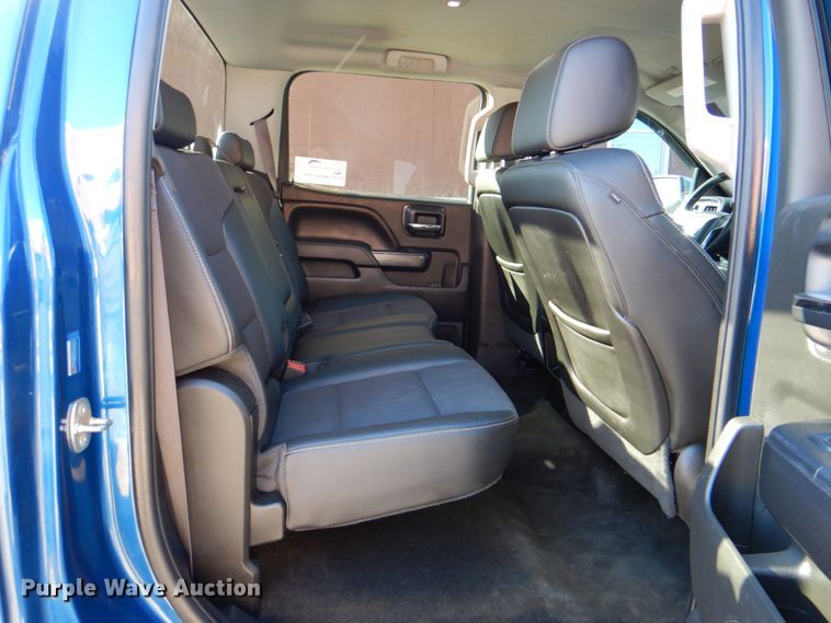 image for item DJ8705 2015 GMC Sierra 1500  Crew Cab pickup truck