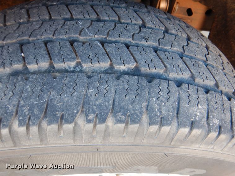 image for item DJ8705 2015 GMC Sierra 1500  Crew Cab pickup truck