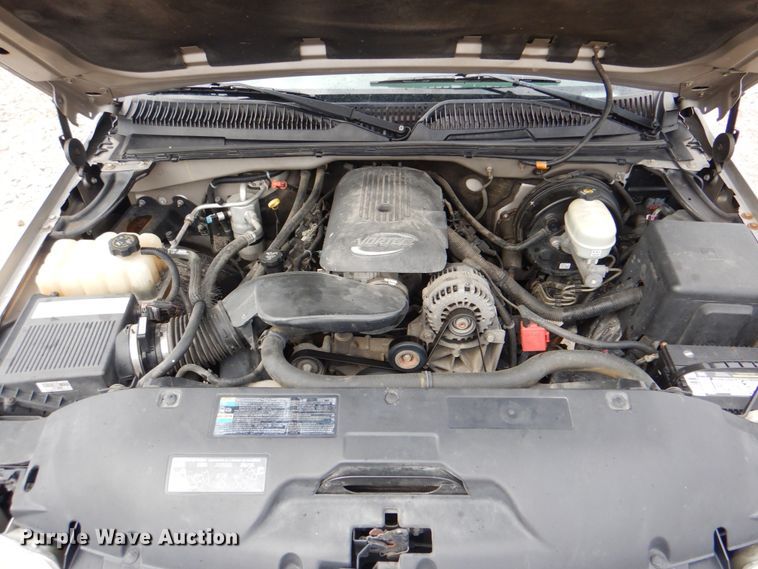 image for item DJ8712 2005 GMC Sierra 1500  Ext. Cab pickup truck