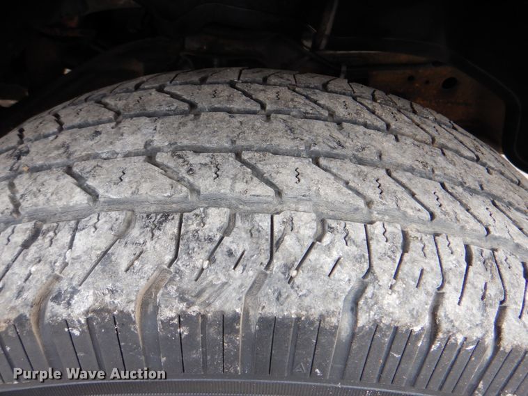 image for item DJ8712 2005 GMC Sierra 1500  Ext. Cab pickup truck