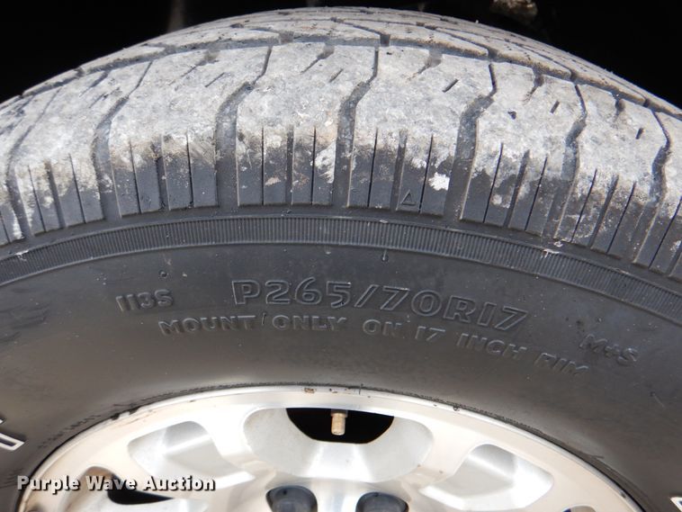 image for item DJ8712 2005 GMC Sierra 1500  Ext. Cab pickup truck