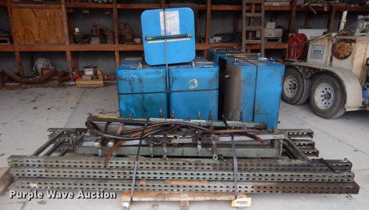 image for item DL2109 Sauk Valley Equipment oil station