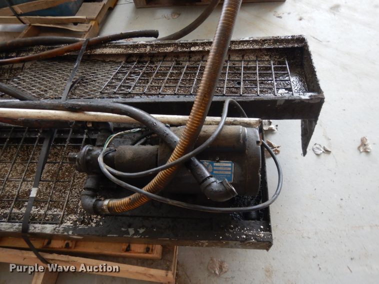 image for item DL2109 Sauk Valley Equipment oil station