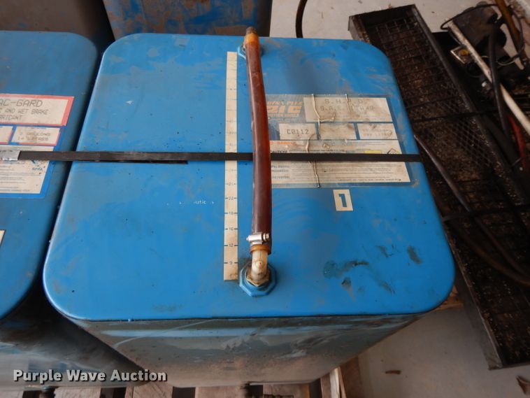 image for item DL2109 Sauk Valley Equipment oil station